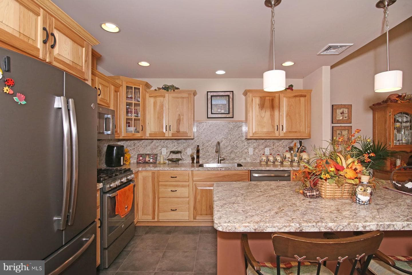 1122 Alden Way photo 5