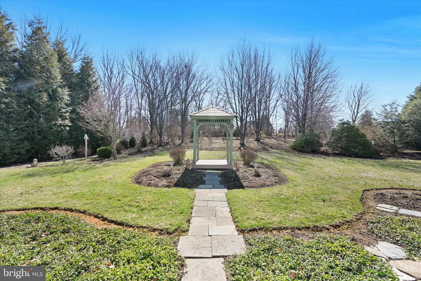 1000 Glenwood Lane photo 46