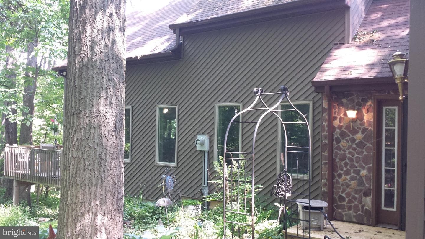 1529 Mount Zion Road, Lebanon
