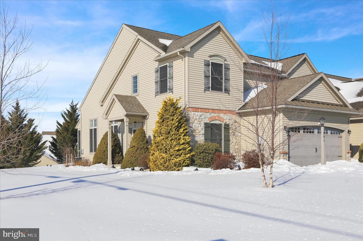901 Lantern Drive photo 2