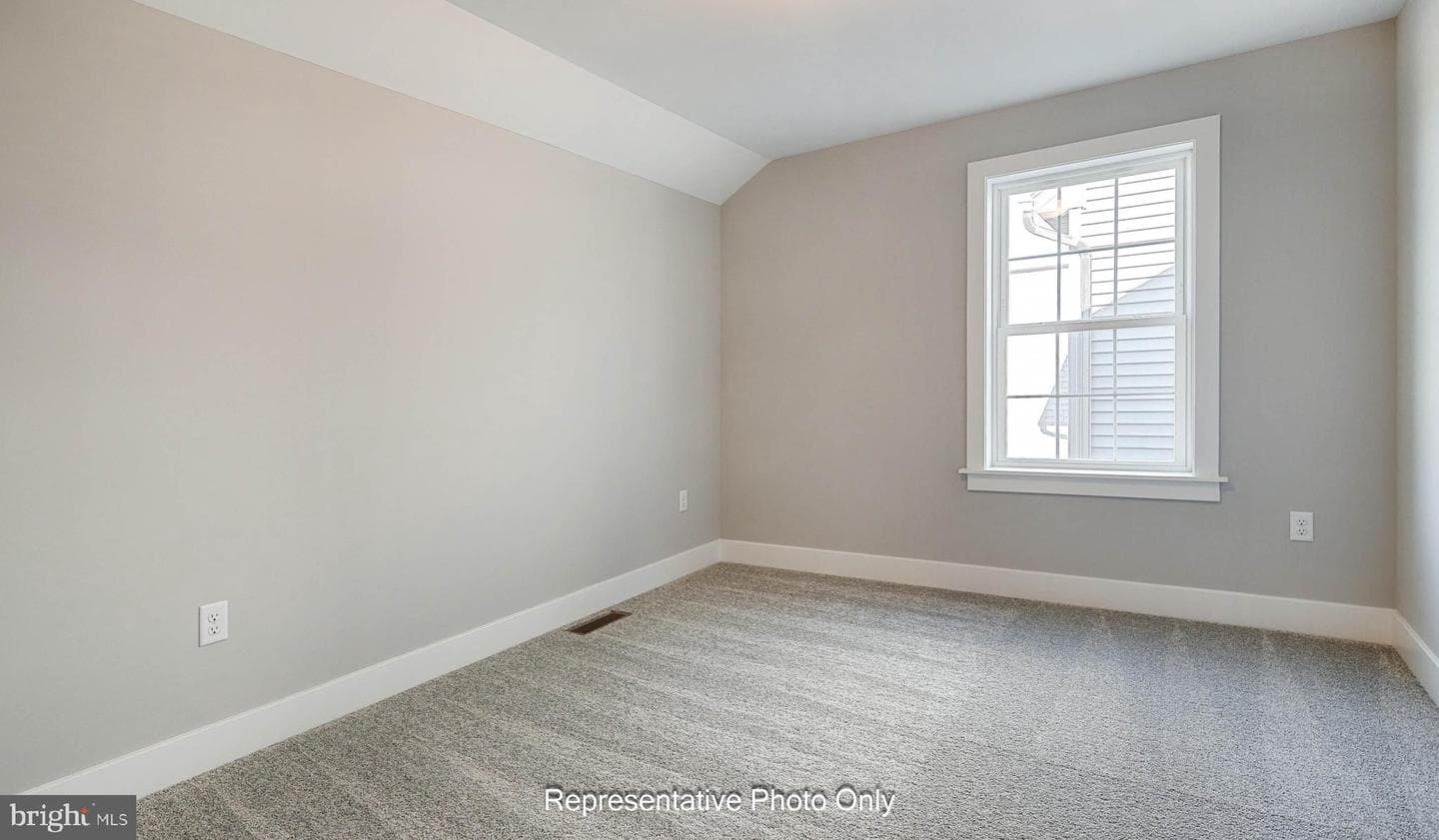 528 Winding Creek Boulevard photo 25