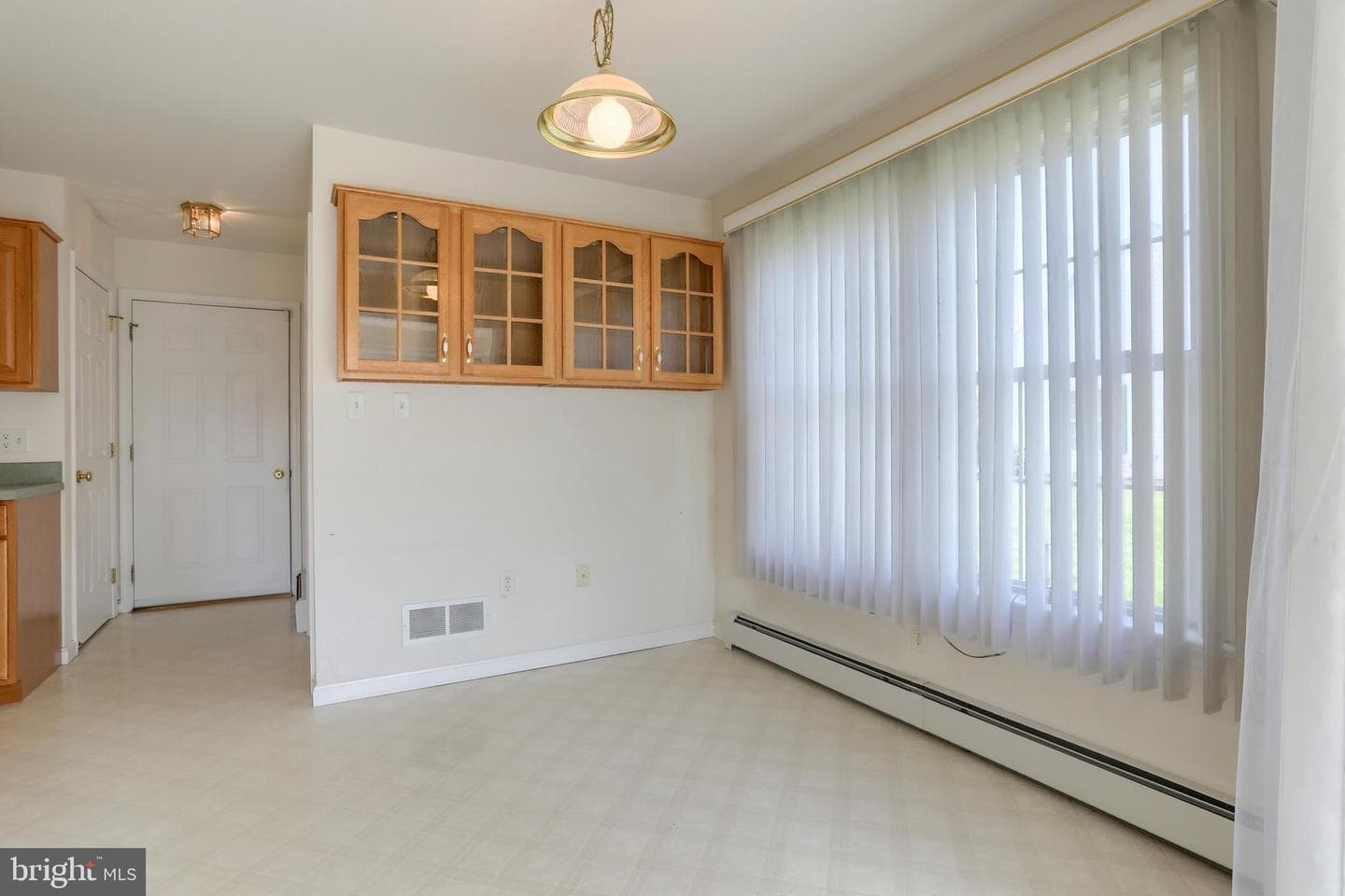 75 Oatfield Ln photo 13