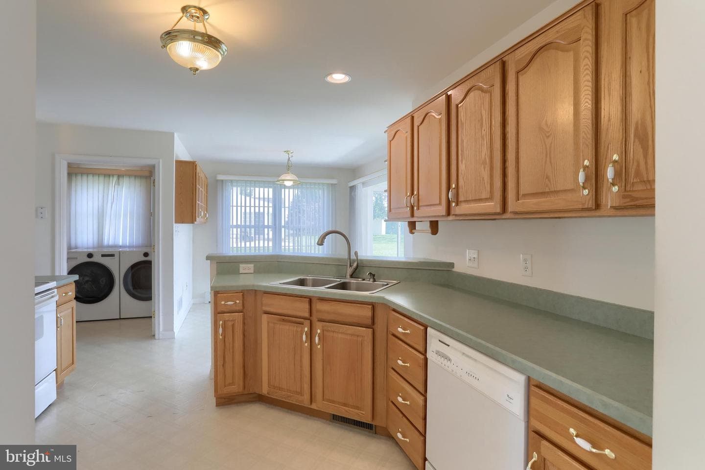 75 Oatfield Ln photo 27