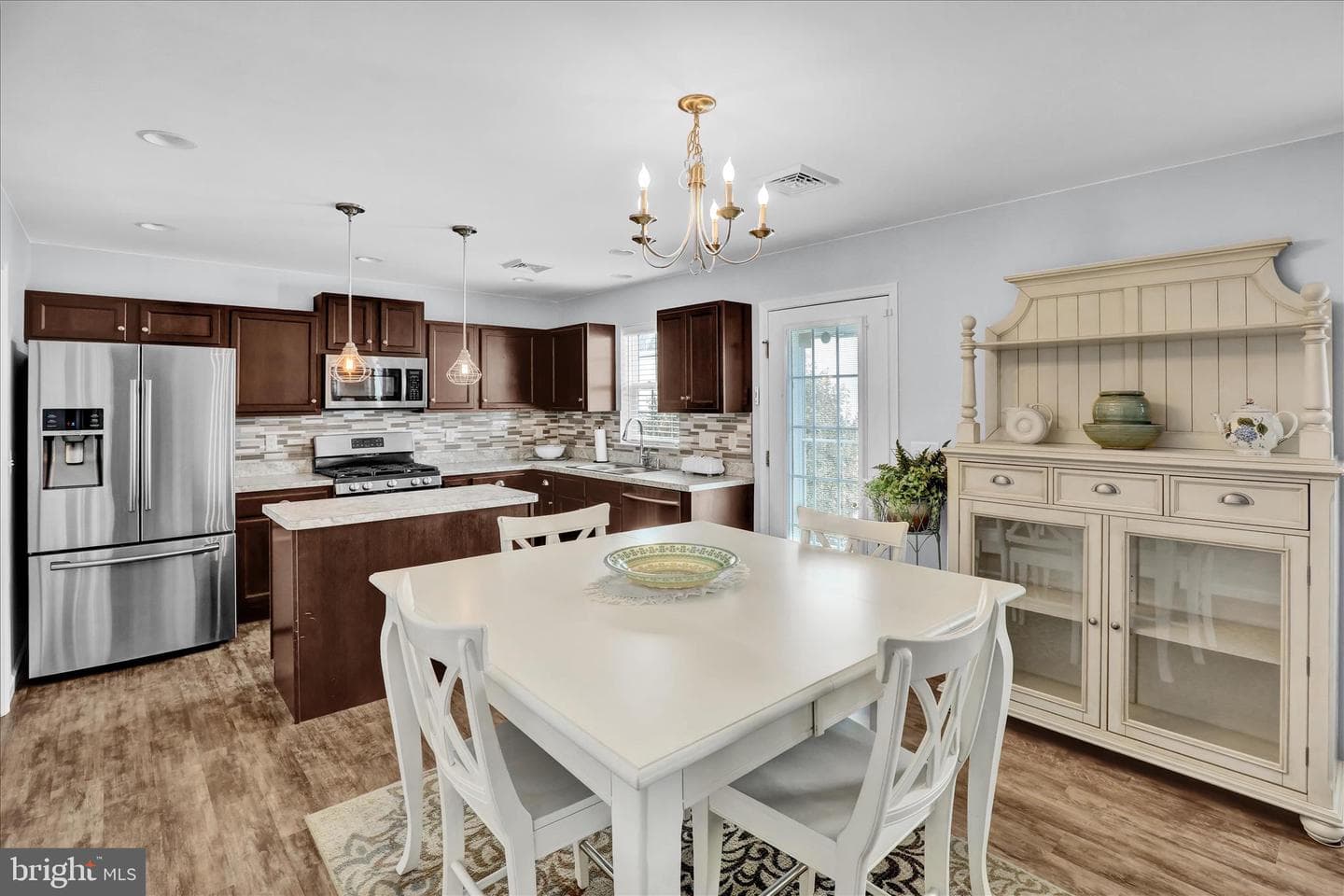 924 Sweetbay Ln photo 12
