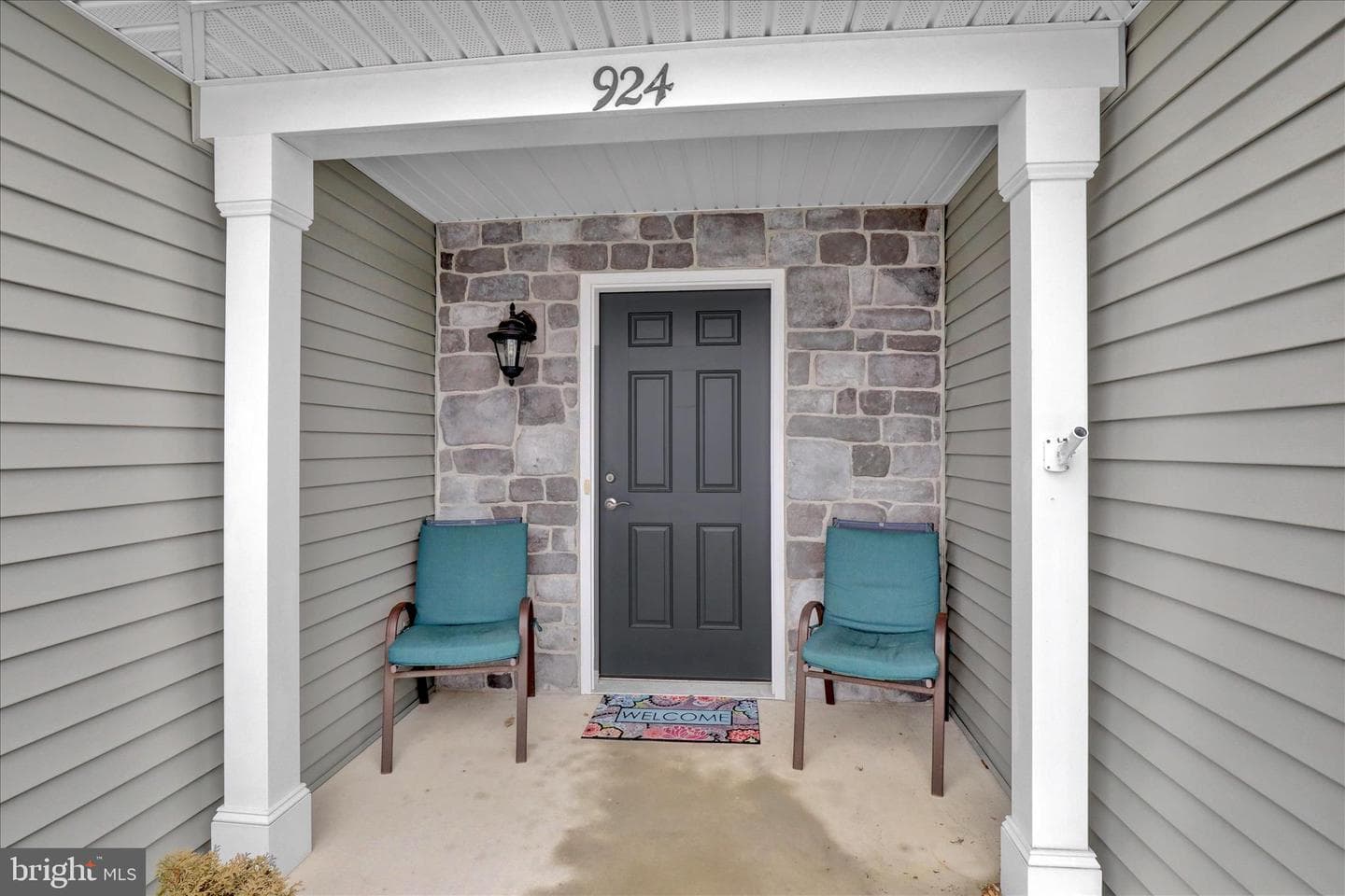 924 Sweetbay Ln photo 5