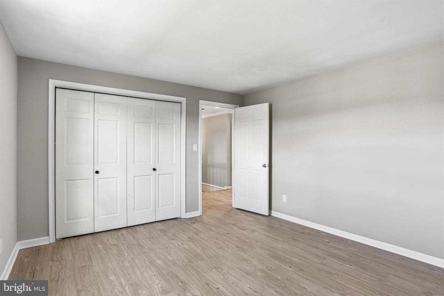 1003 E Cherry Street photo 17