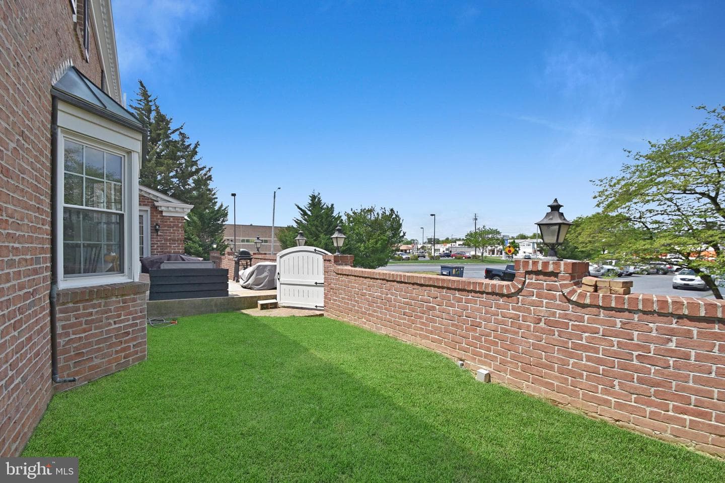 1003 E Cherry Street photo 33