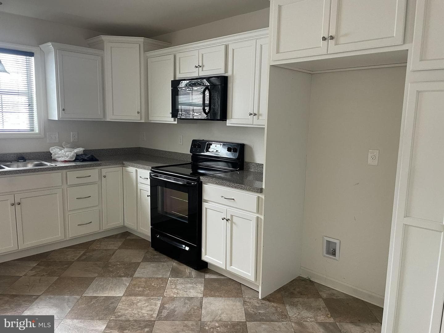 158 Braeburn Way photo 3