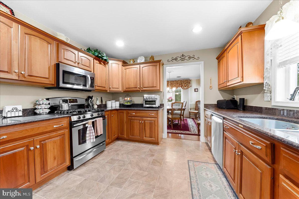 1011 Percy Lane photo 12