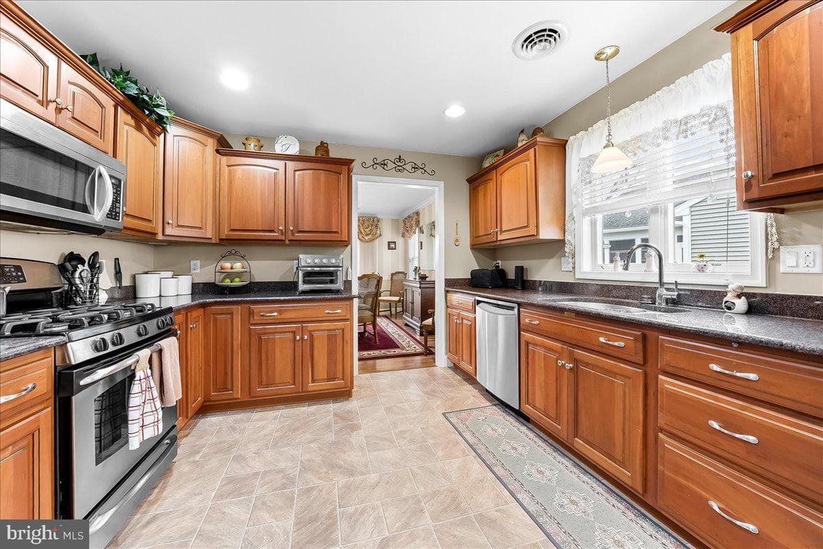 1011 Percy Lane photo 13