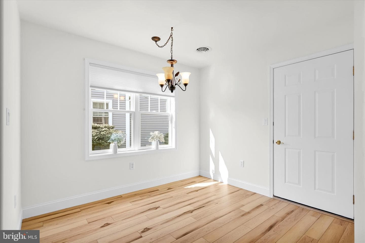 1029 Alden Way photo 27