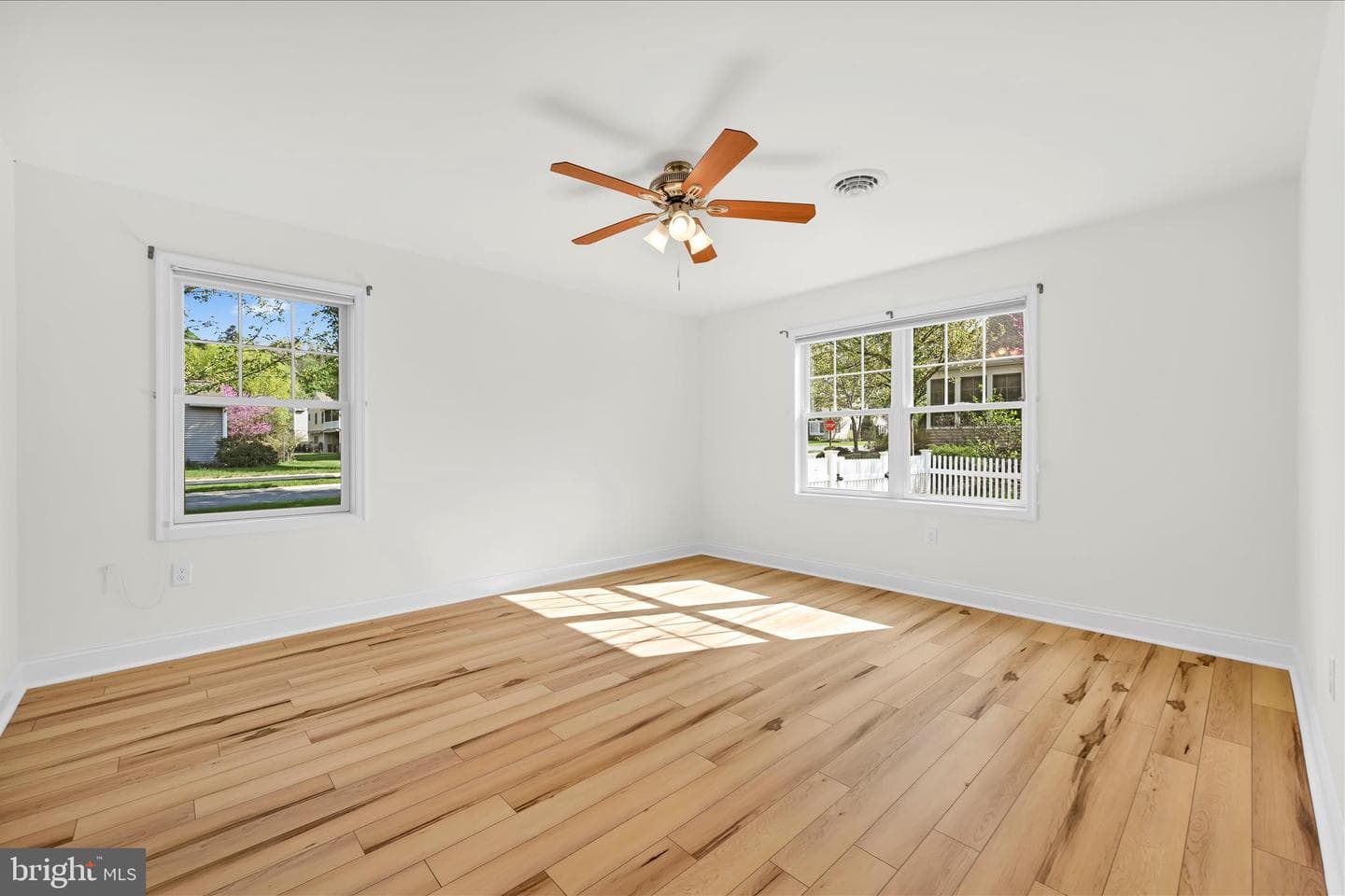 1029 Alden Way photo 28