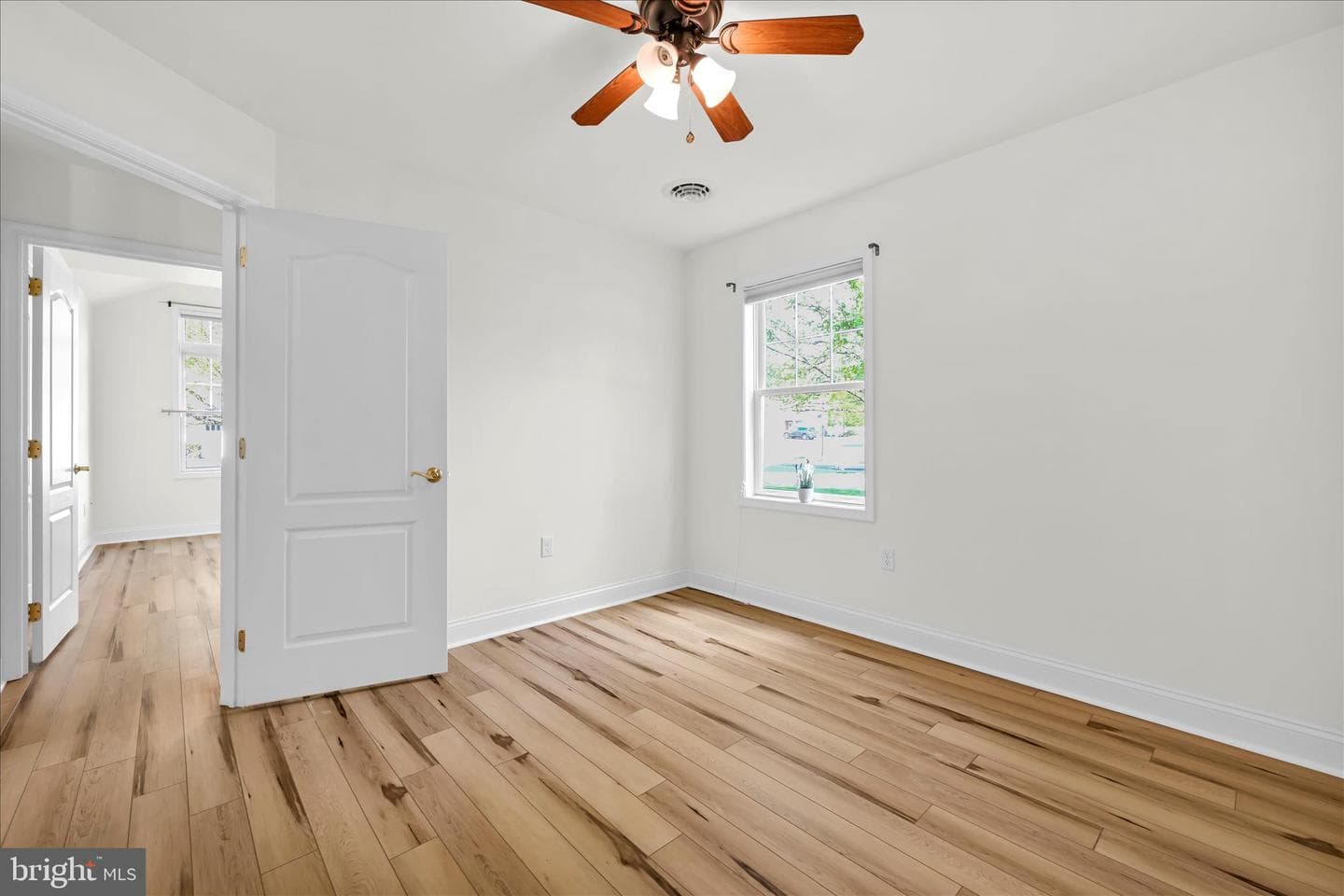 1029 Alden Way photo 34