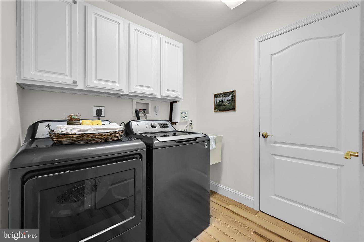 1029 Alden Way photo 37