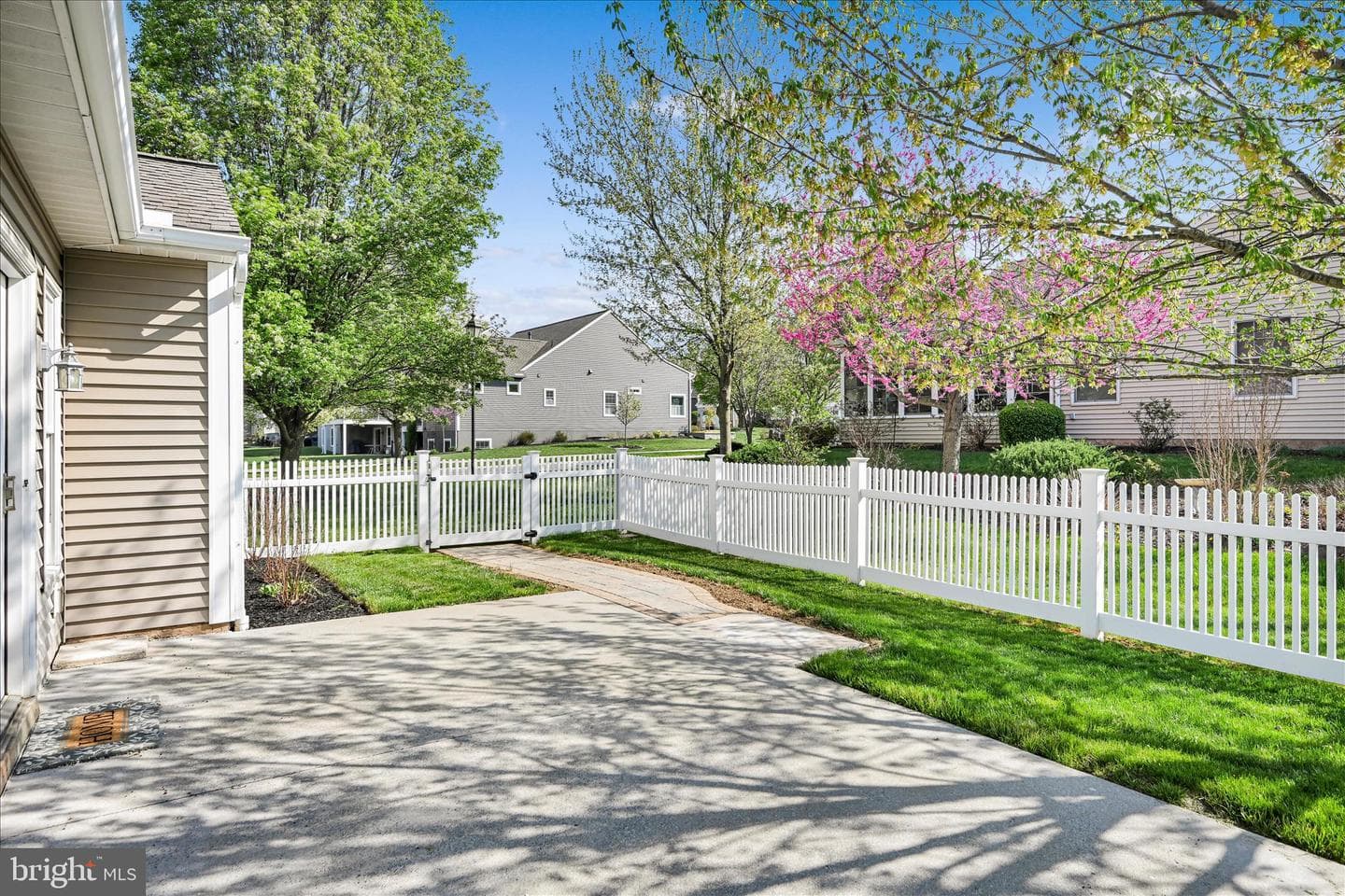 1029 Alden Way photo 40
