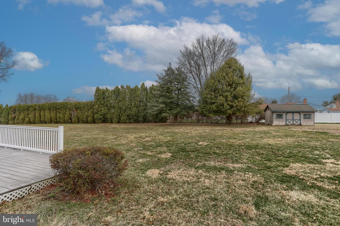 905 Skyline Drive photo 33