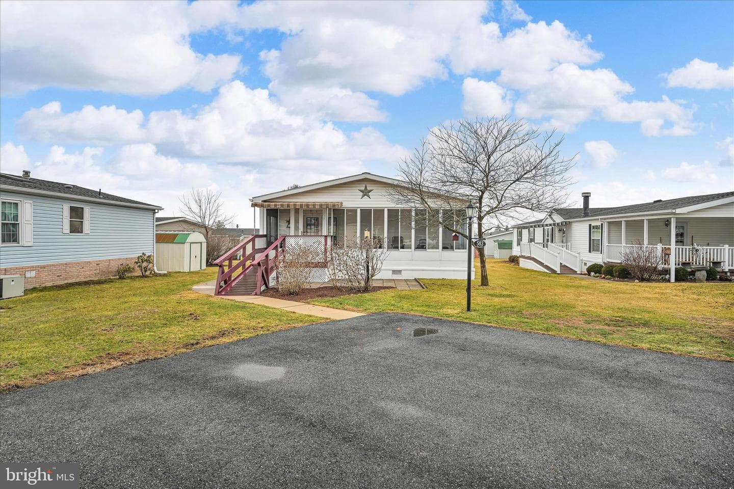 583 W Cedar Street photo 28