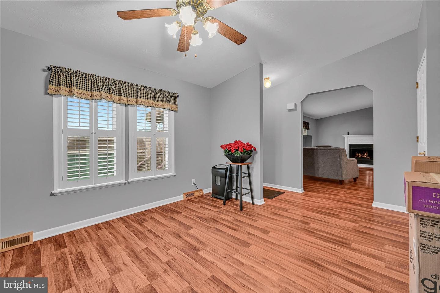 583 W Cedar Street photo 7
