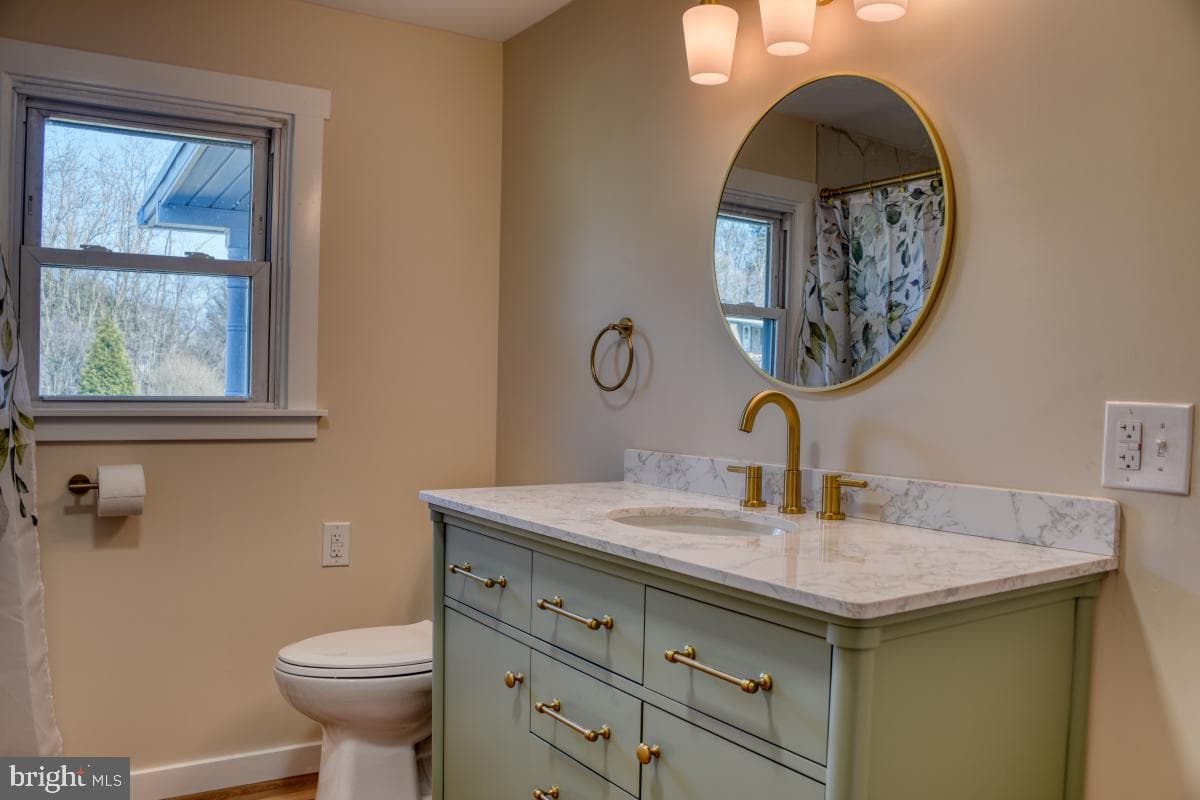 207 N Prospect Hill Drive photo 14