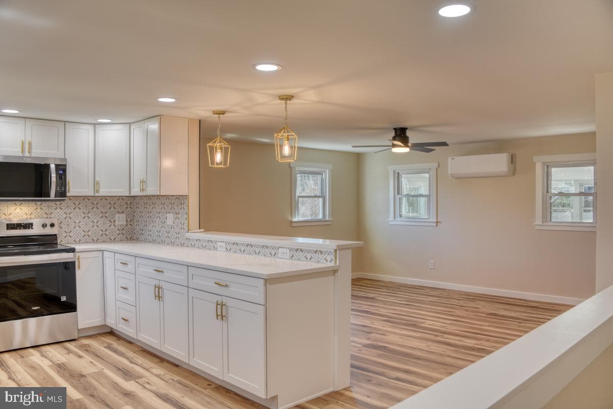 207 N Prospect Hill Drive photo 9