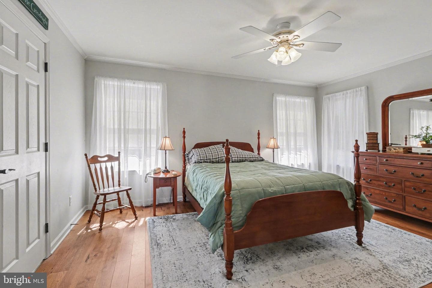 266 Farmhouse Ln photo 11