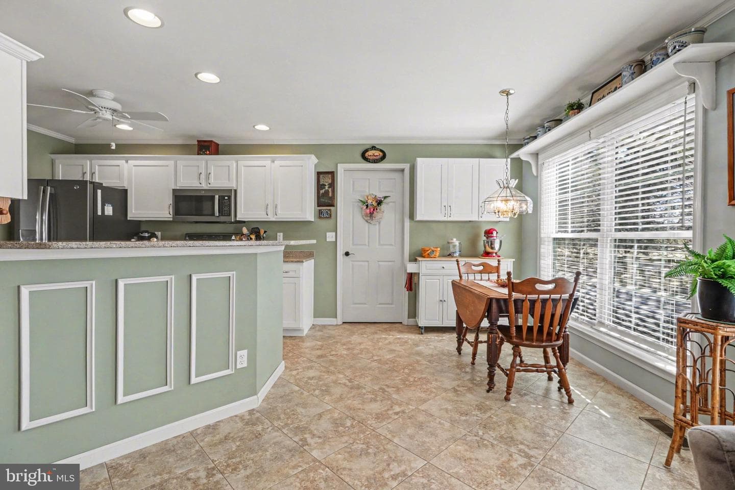 266 Farmhouse Ln photo 12