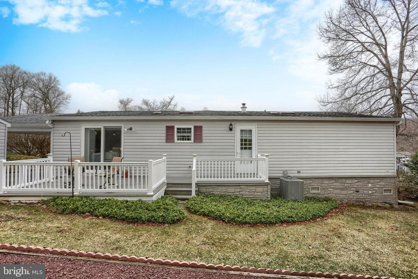 404 Maple Ave Tp-0081 photo 22