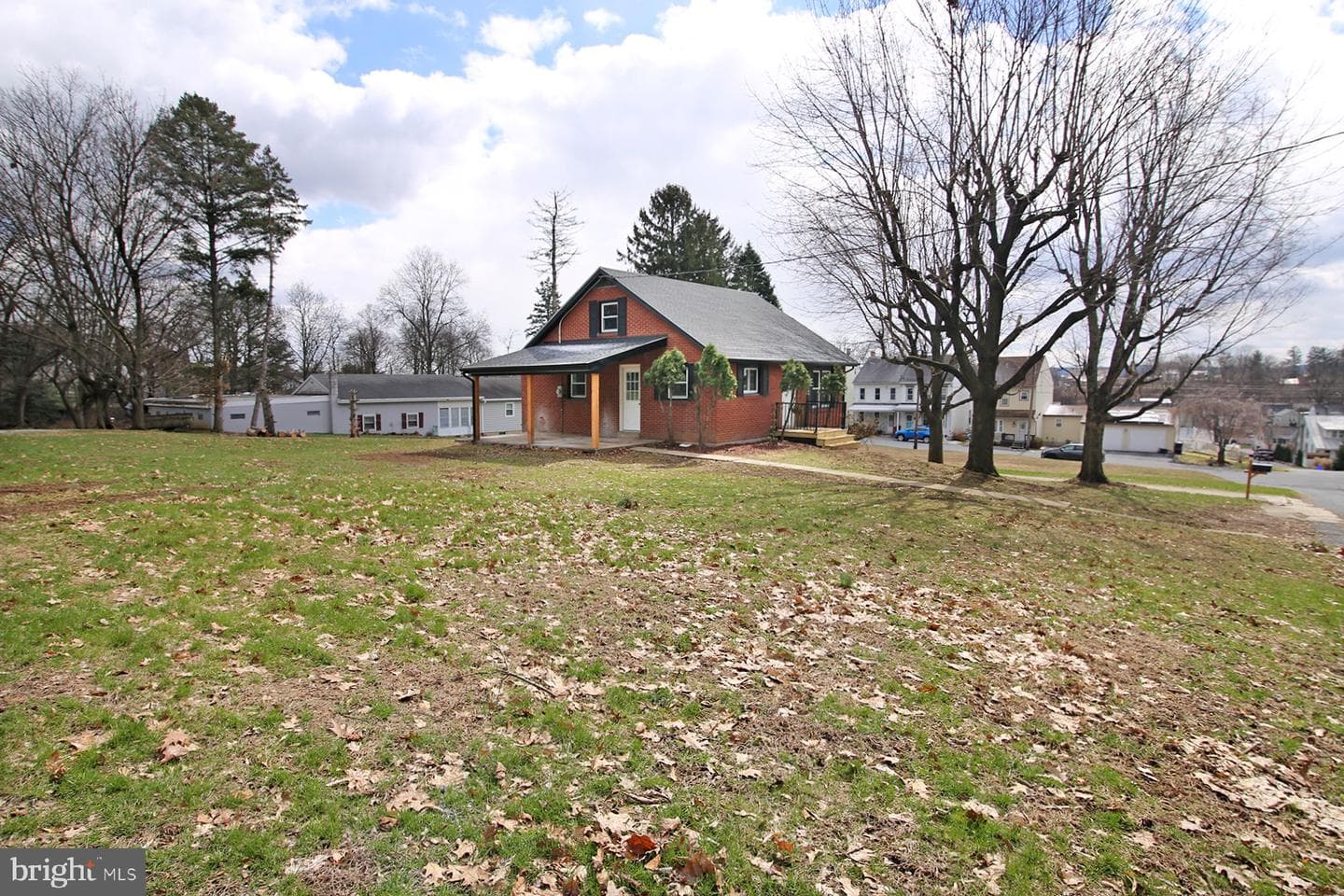 1220 Spruce Street photo 8