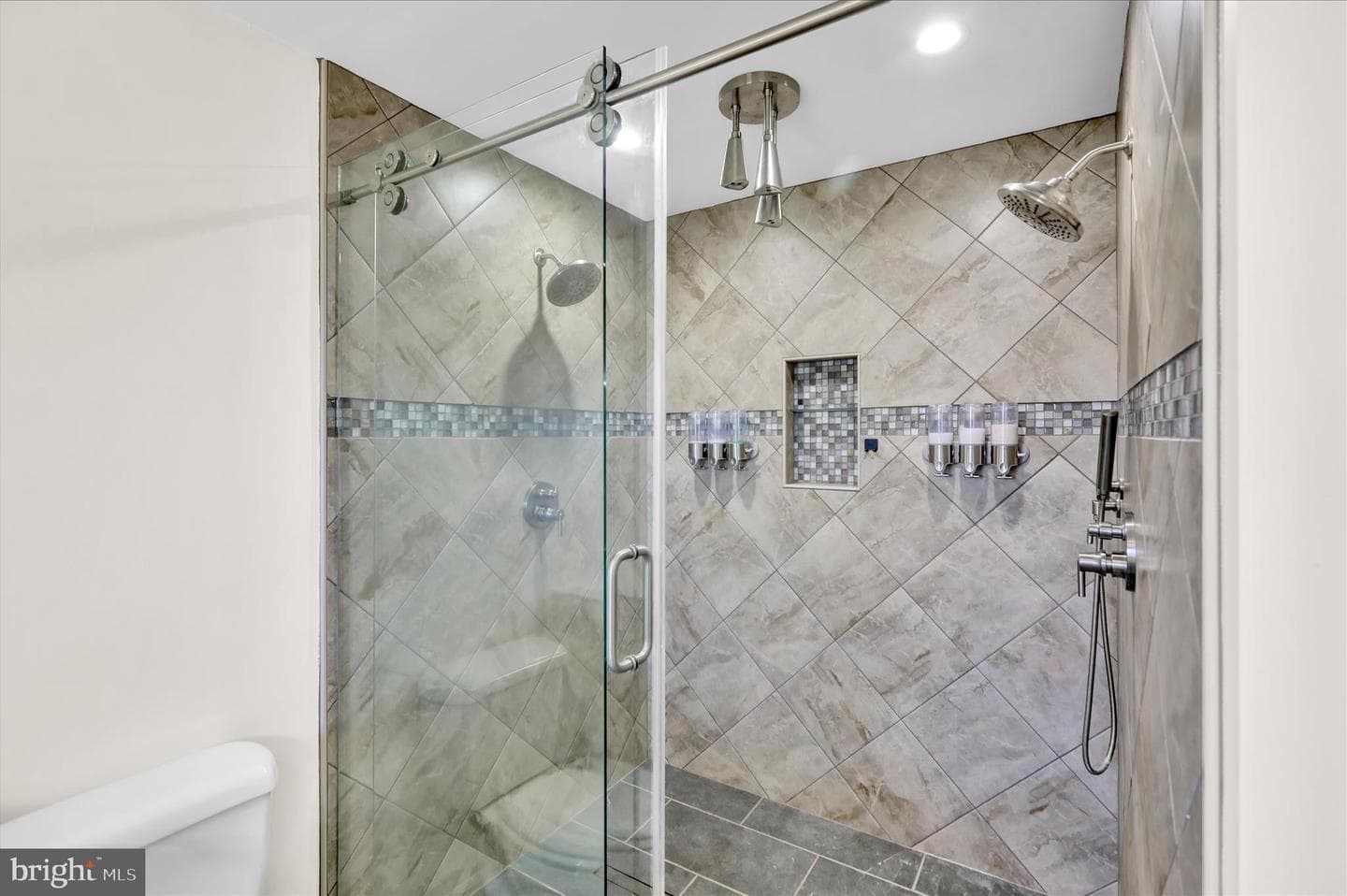 1026 Glenwood Ln L-0254 photo 39