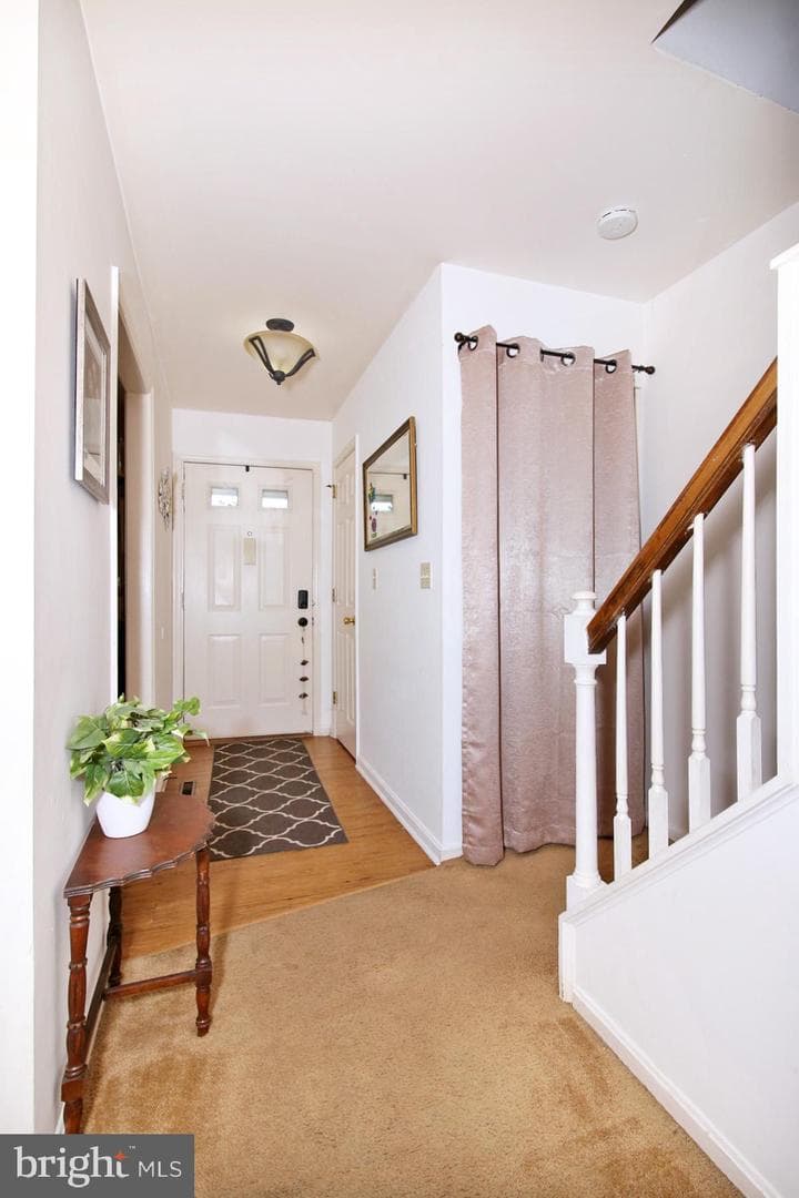 1927 Carlton Drive photo 2