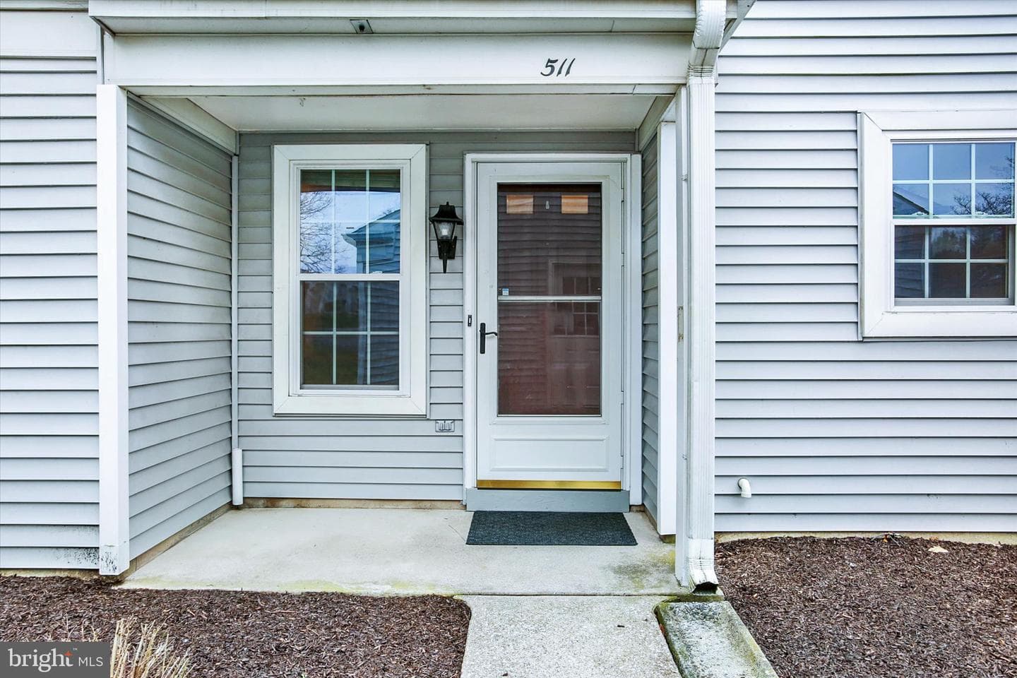 511 Cambridge Court photo 5