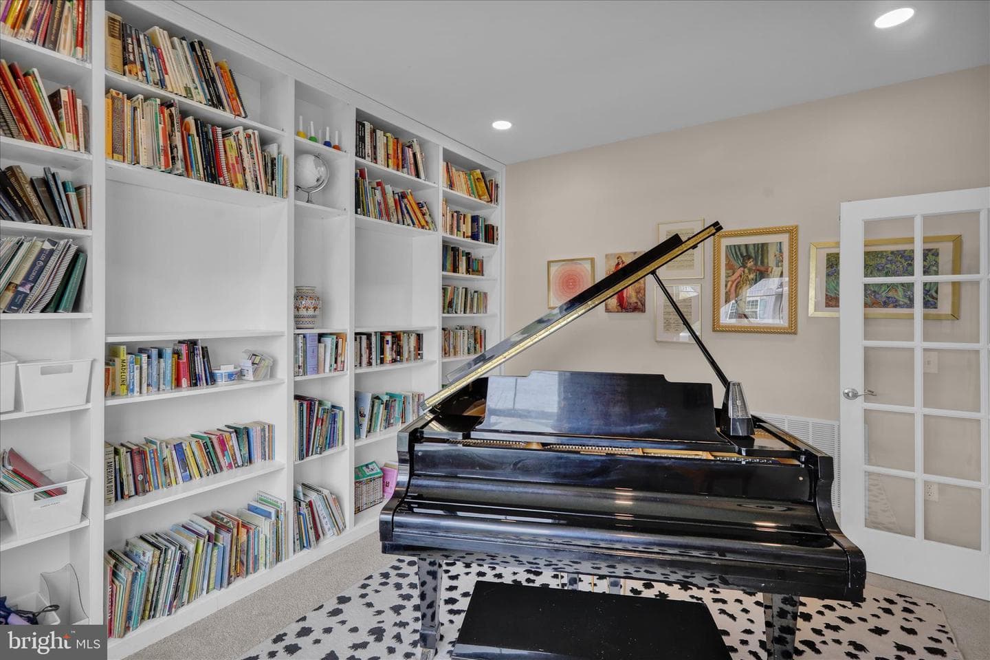 81 Creekside Drive photo 4