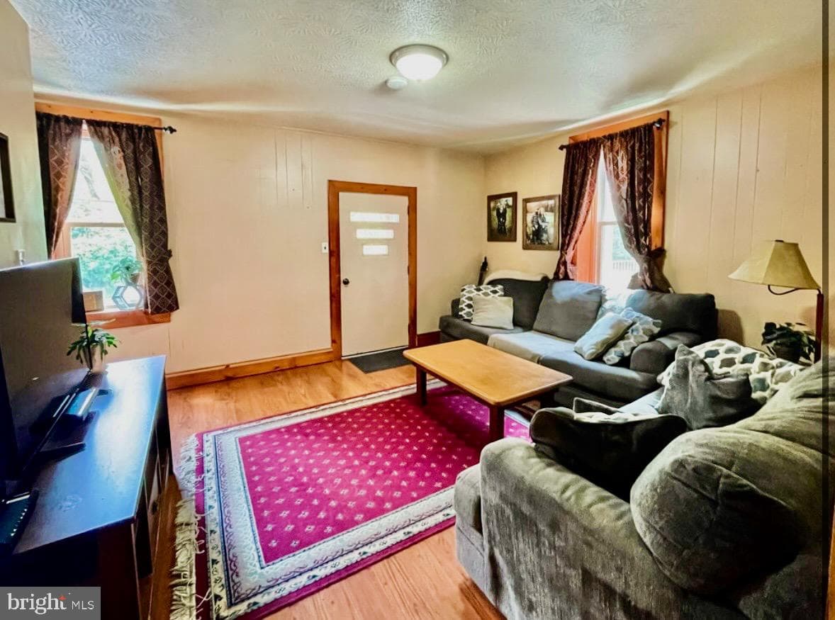 356 Granite Street photo 4