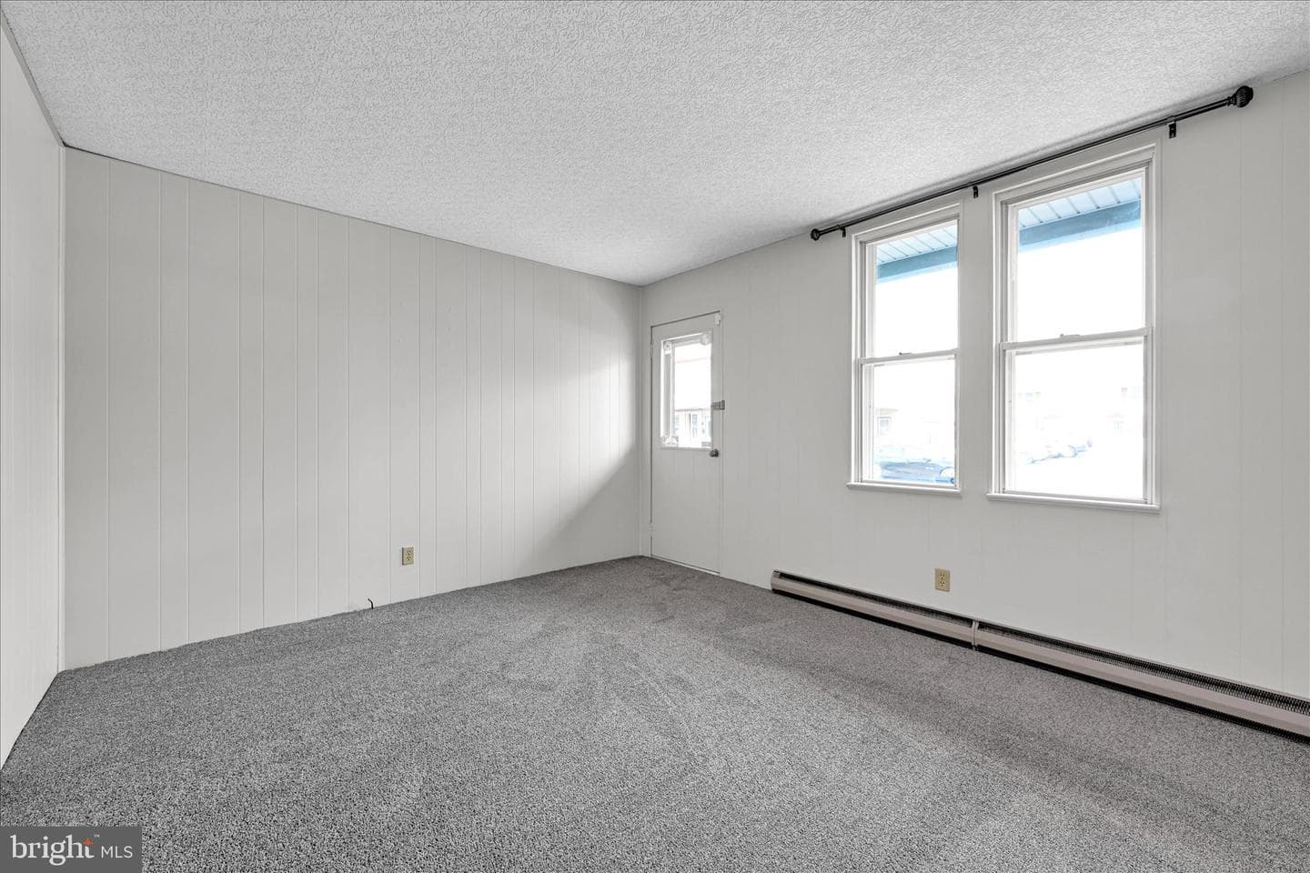 2210 Lehman Street photo 9