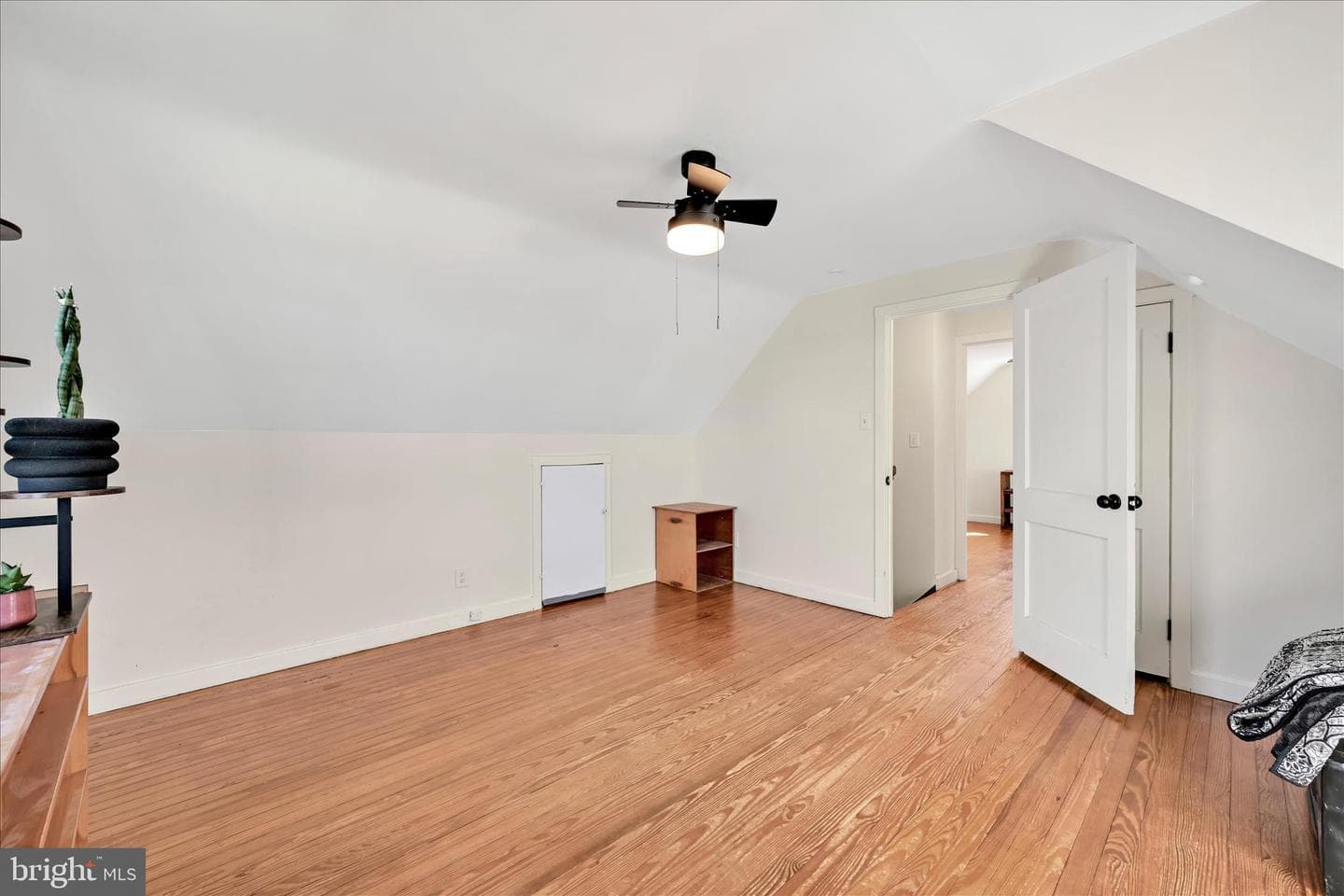 605 E Lehman Street photo 20