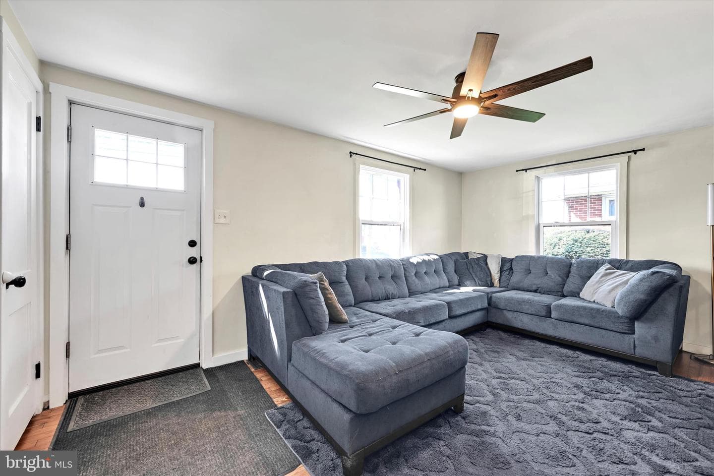605 E Lehman Street photo 8