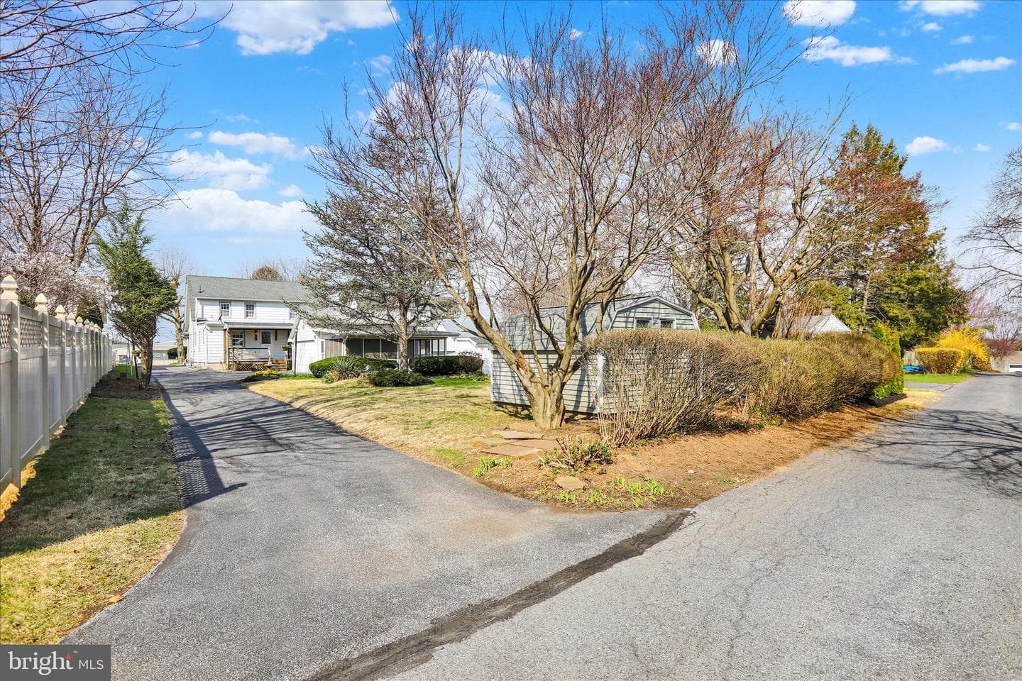 980 Quentin Road photo 33