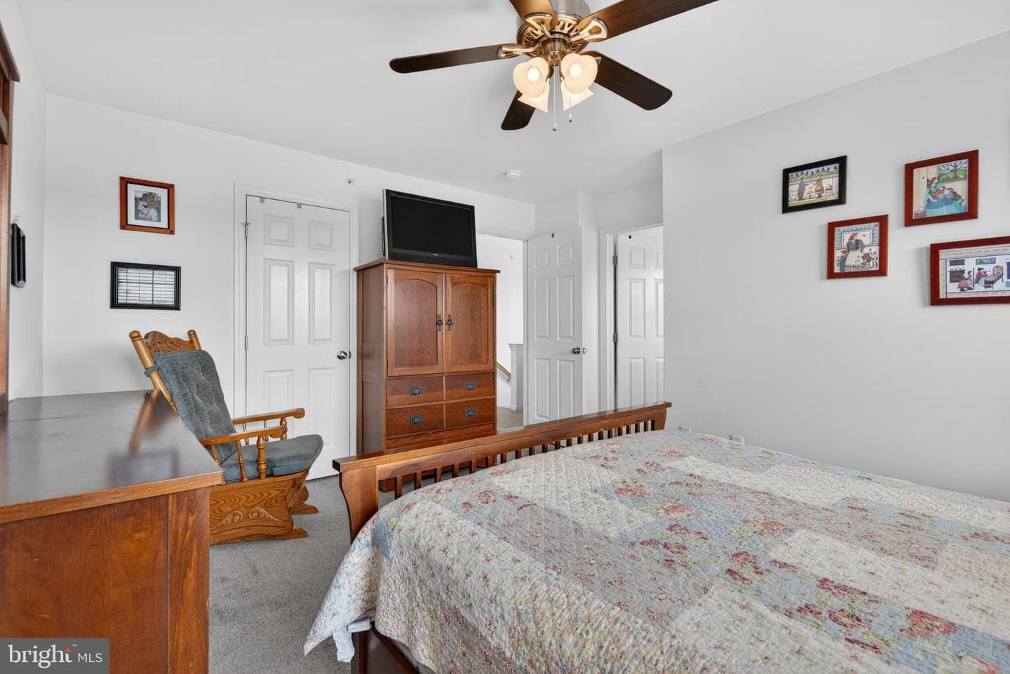 553 Brookwood Dr photo 19