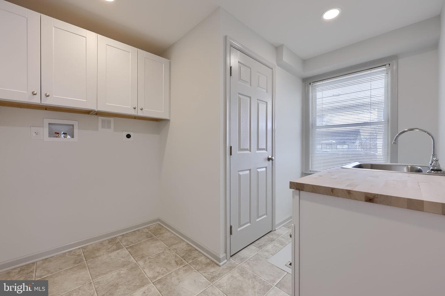 719 Hill Street photo 68