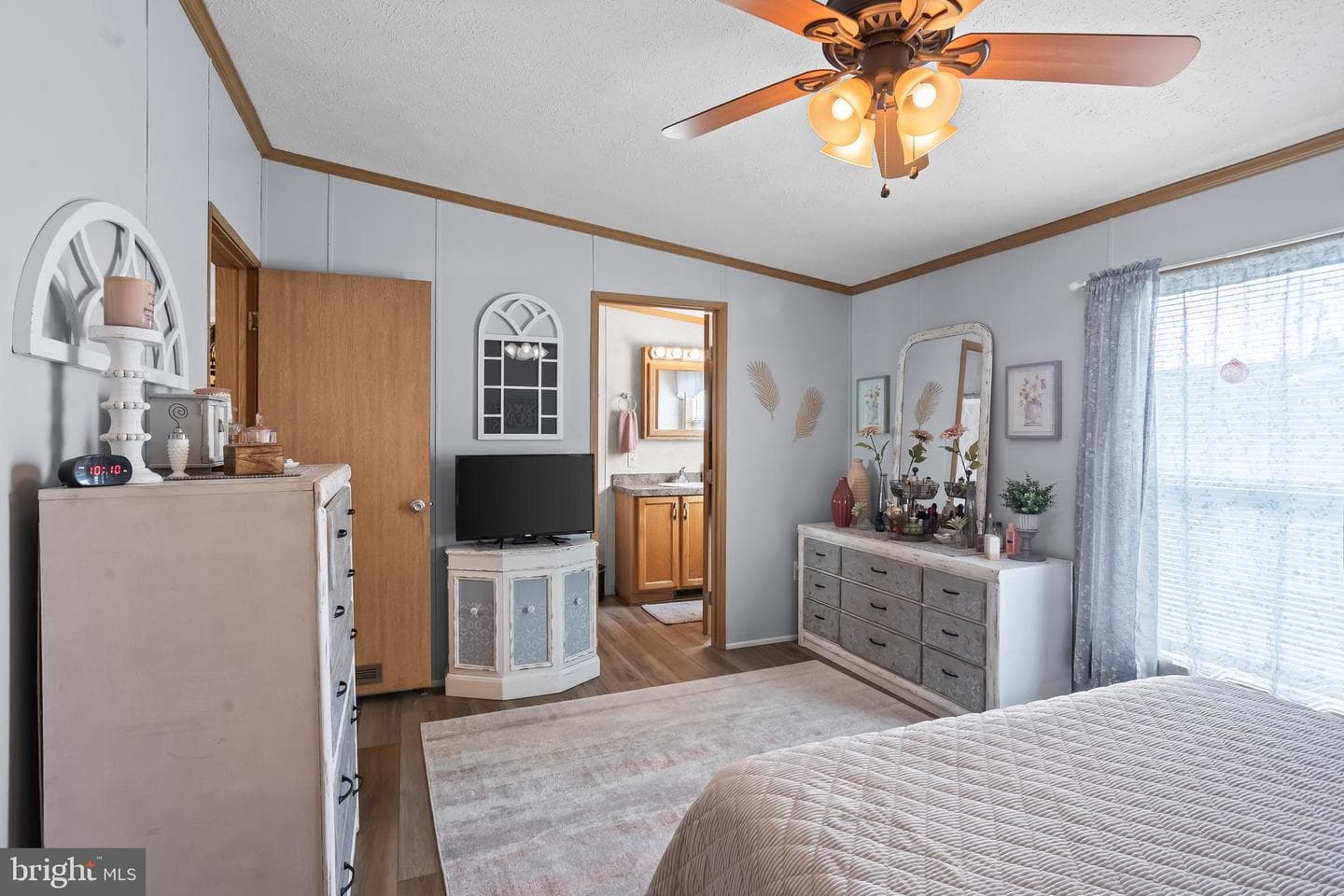 32 Stonehill Park photo 16