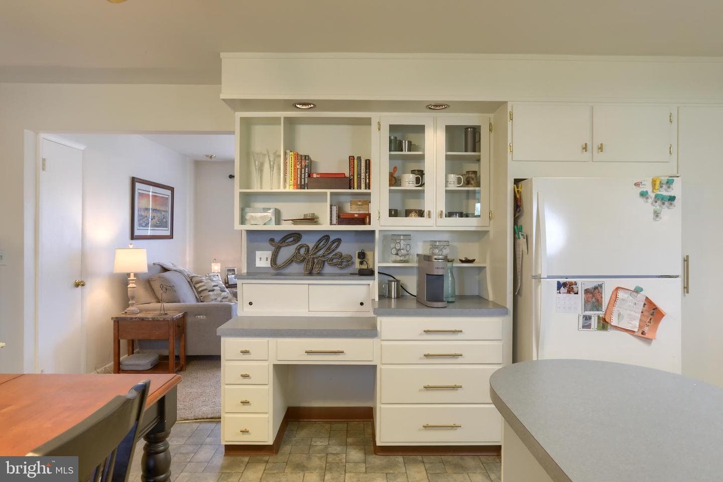 811 E Canal Street photo 15