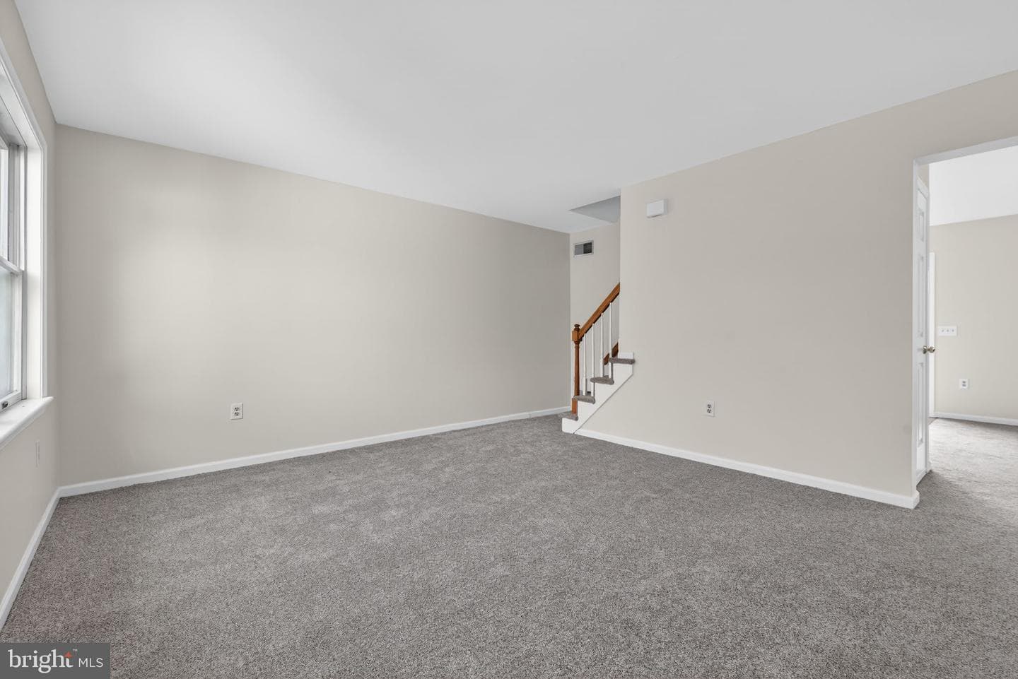 148 Palm Lane photo 4