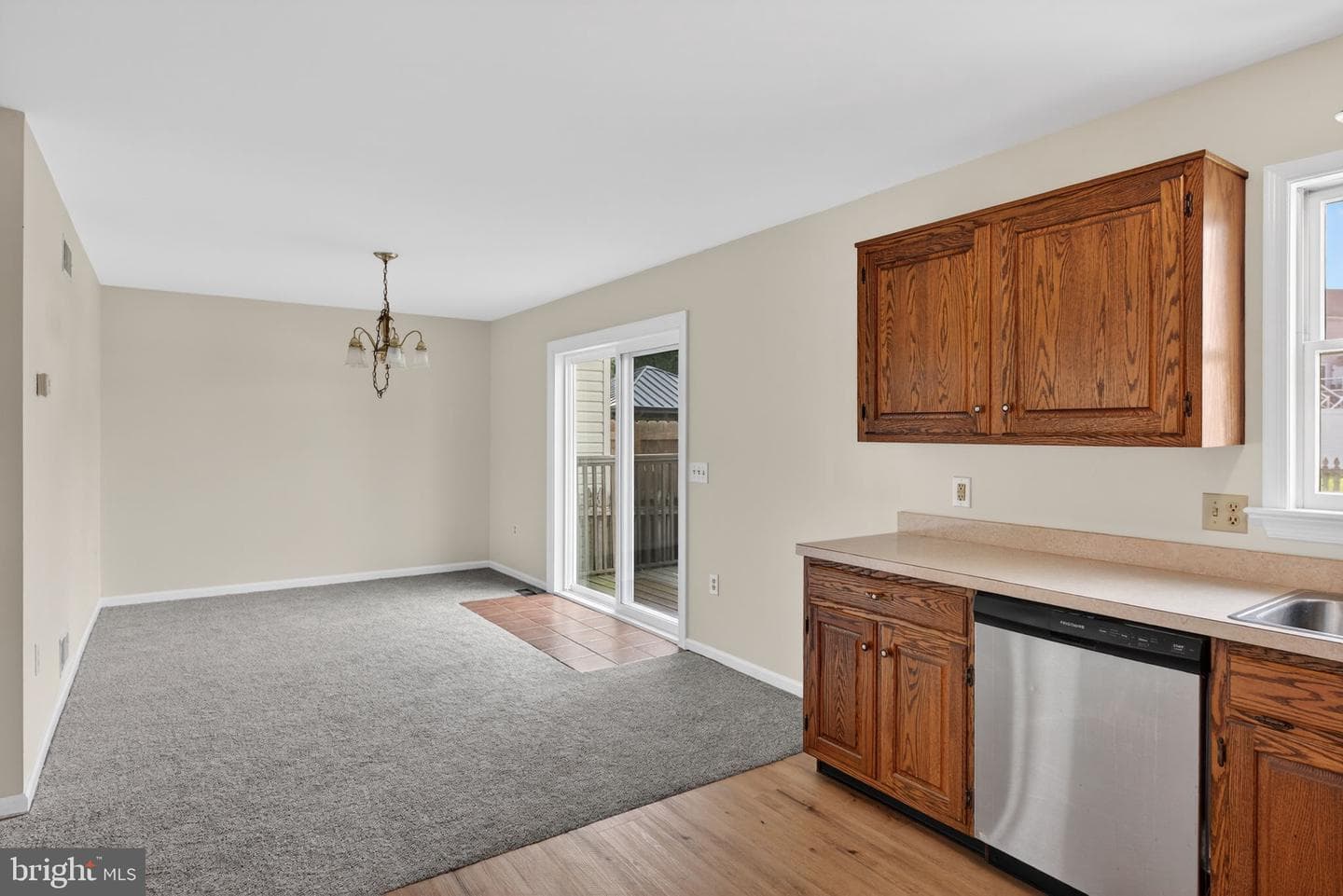 148 Palm Lane photo 9