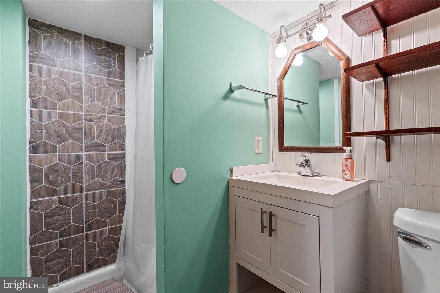 112 Kenmar Drive photo 27