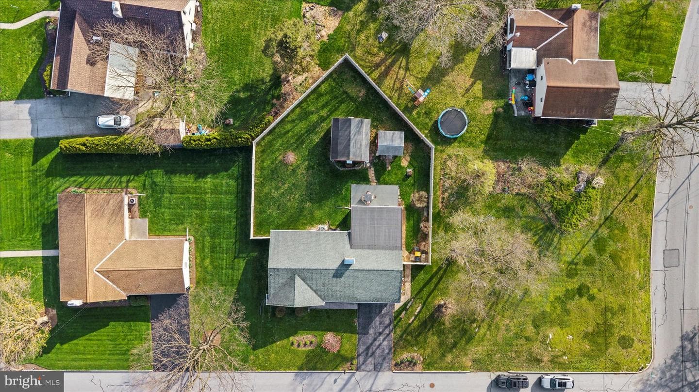 112 Kenmar Drive photo 35