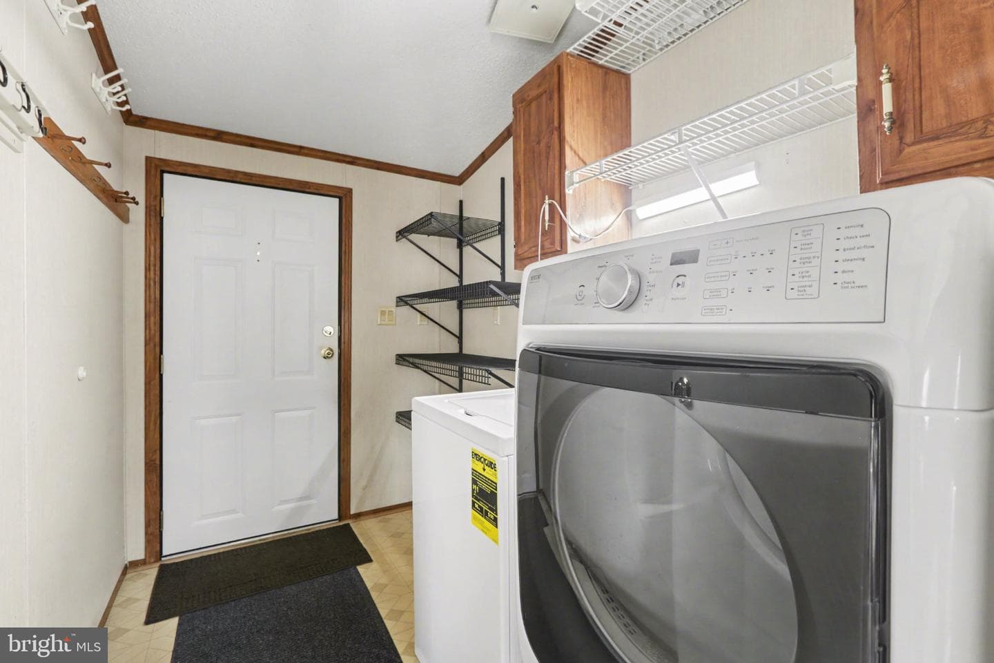 374 W Cedar Street photo 14