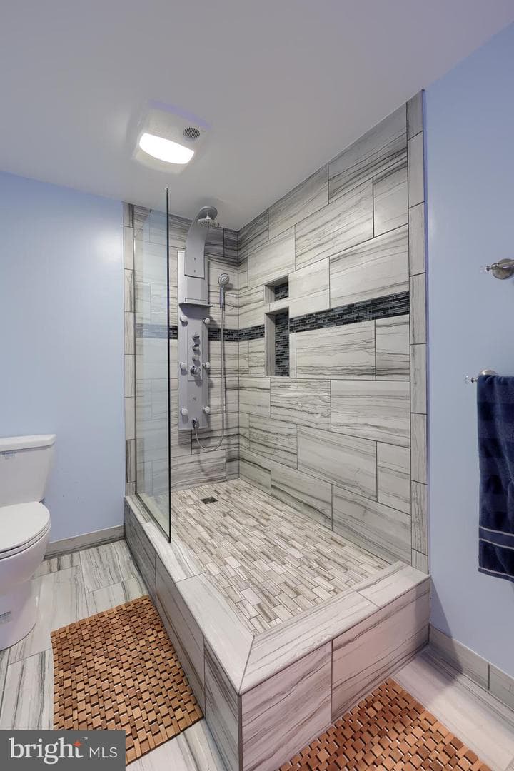 129 Pickwick Circle photo 42