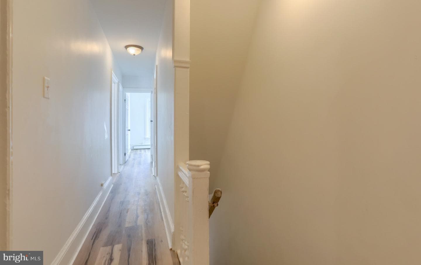 825 Scull Street photo 12