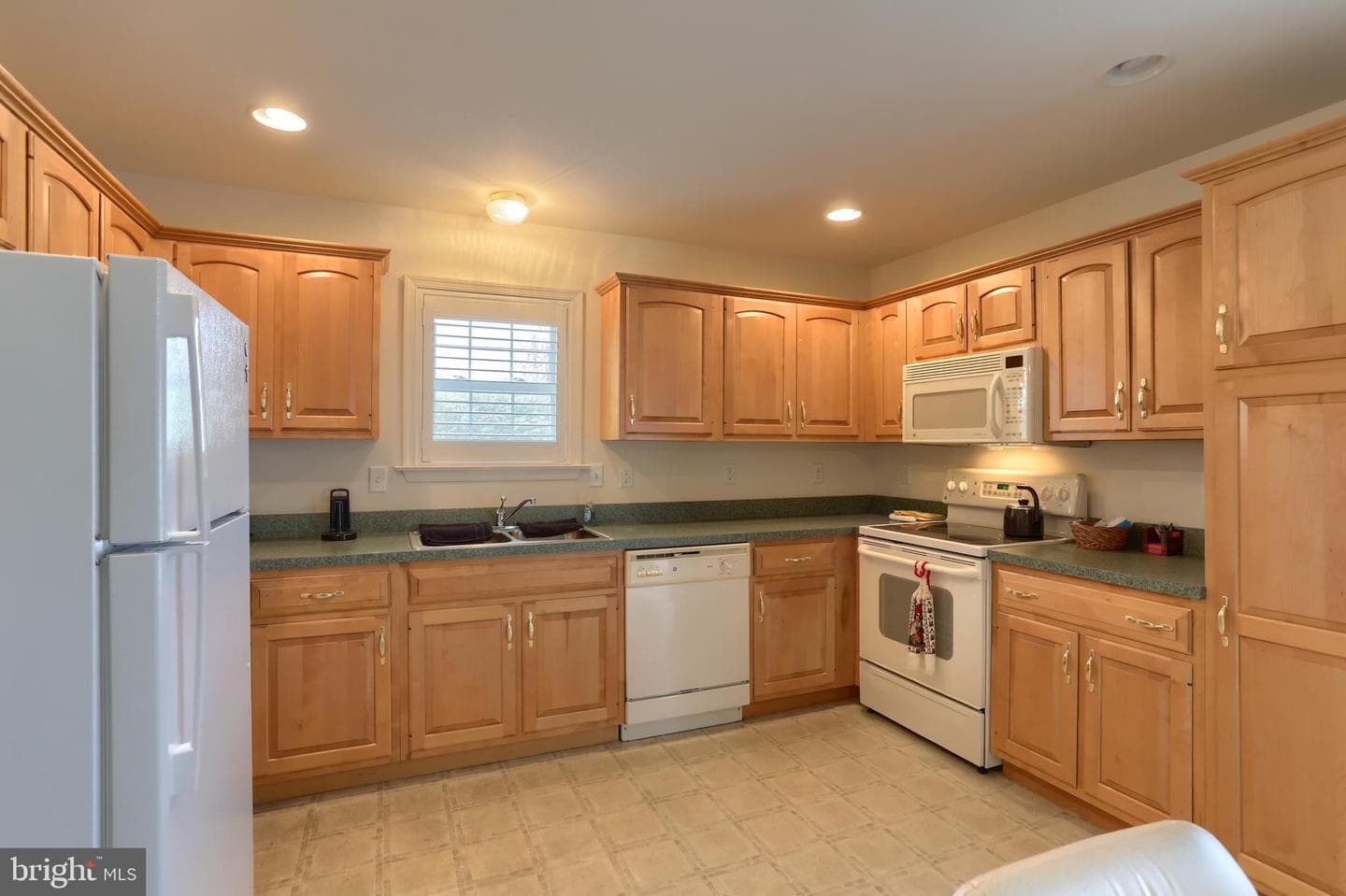 10 Lion Lane photo 13