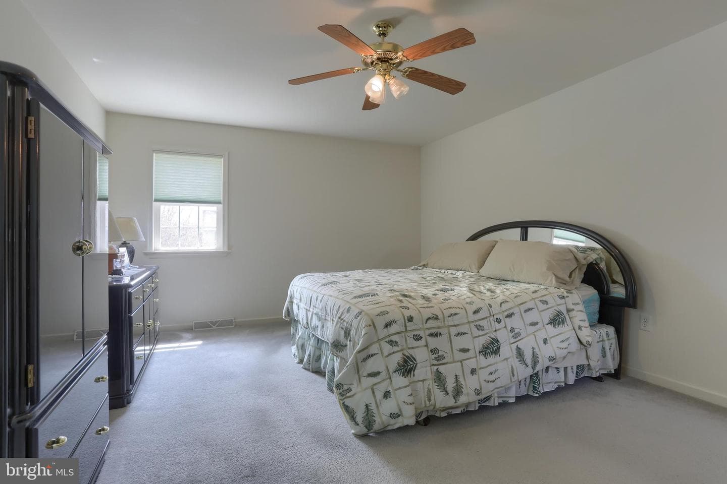 10 Lion Lane photo 17